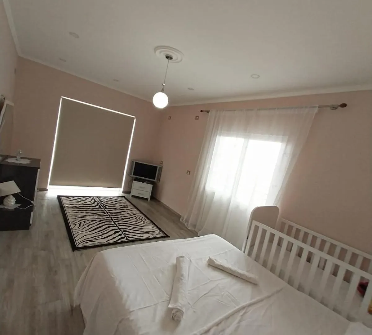 Sion Rooms Krujë Daire